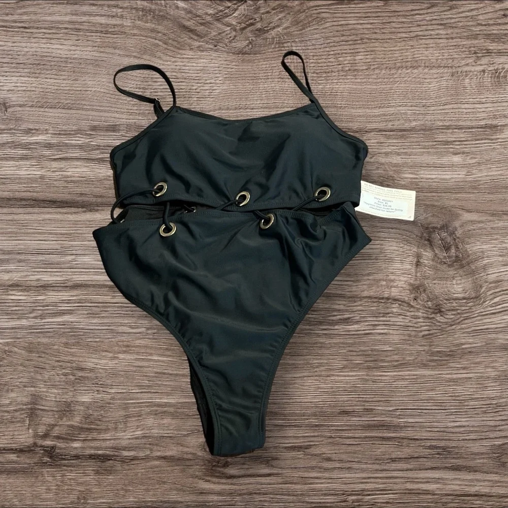 Black One Piece Swim Suit Cut Out Gold Metal Rings Thigh High Cut Size XL NWT